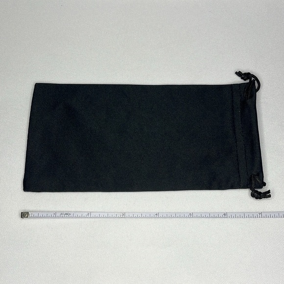 DARK GRAY BUTTERFLY SUNGLASSES W/FREE CASE ✨✨✨ - Picture 4 of 7